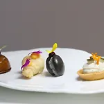 The Cookbook Gastro Boutique & فندق كاليبي